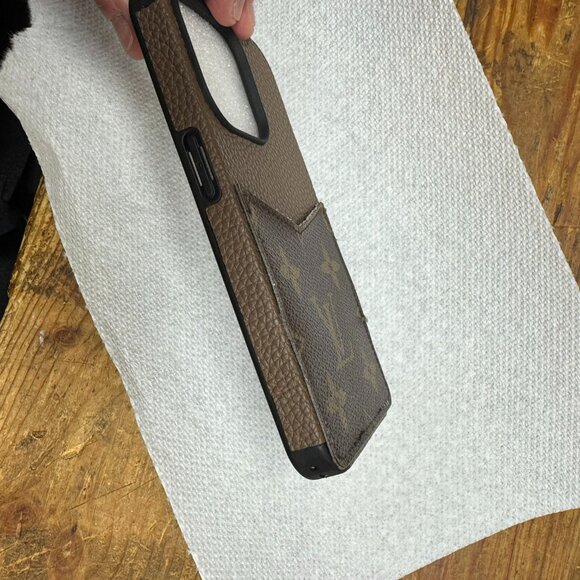 Luxury Brown Phone Case with Card Holder - Picture 3 of 5